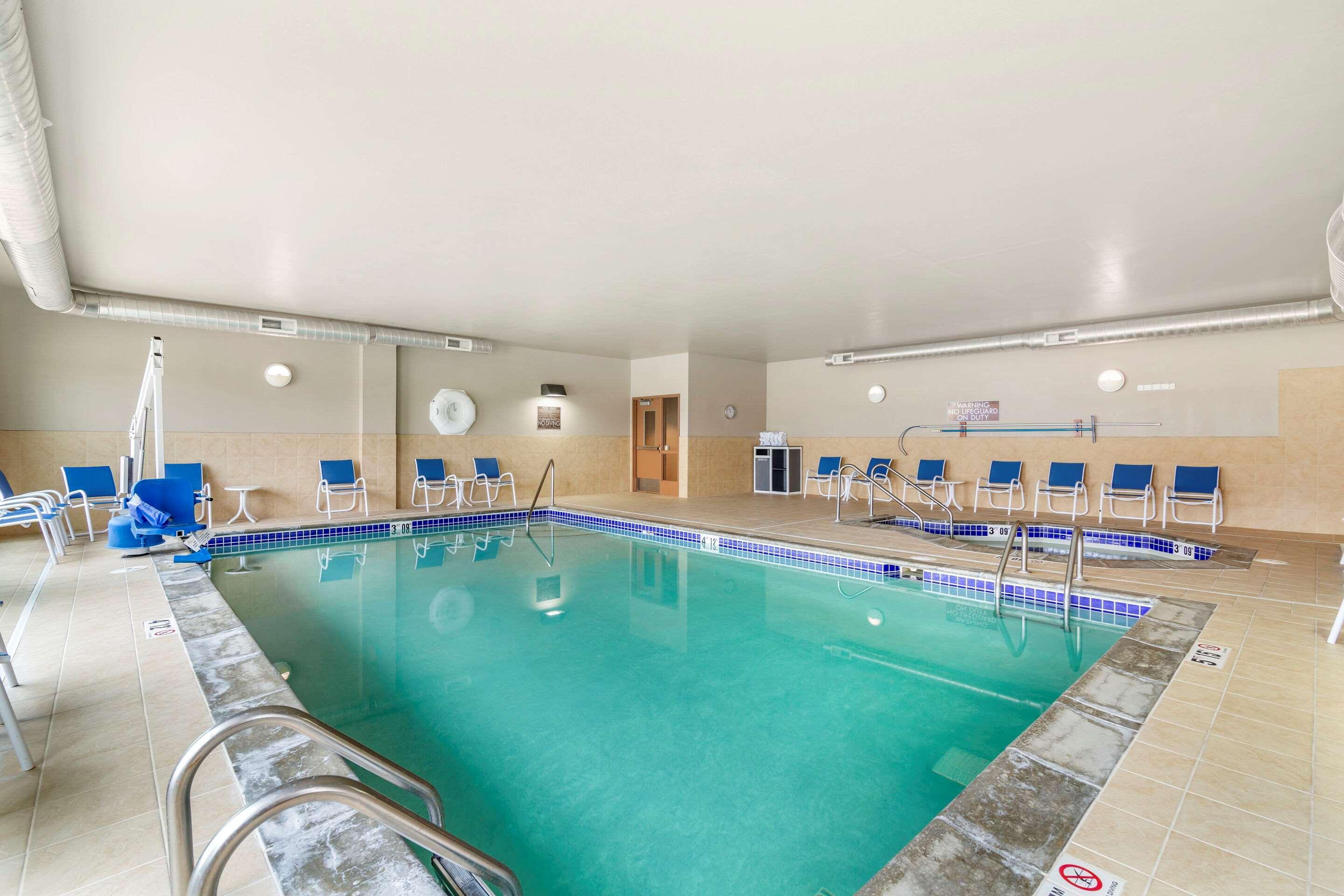 Sonesta Essential Minot Hotel Kültér fotó
